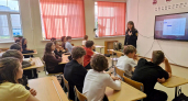 «Мне всё равно»: как помочь ребёнку пережить предательство друга