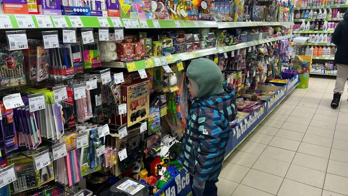 Забежала в Фикс Прайс за мелочью, а вышла с целым пакетом игрушек для детей - идеальный вариант для небольшого подарка