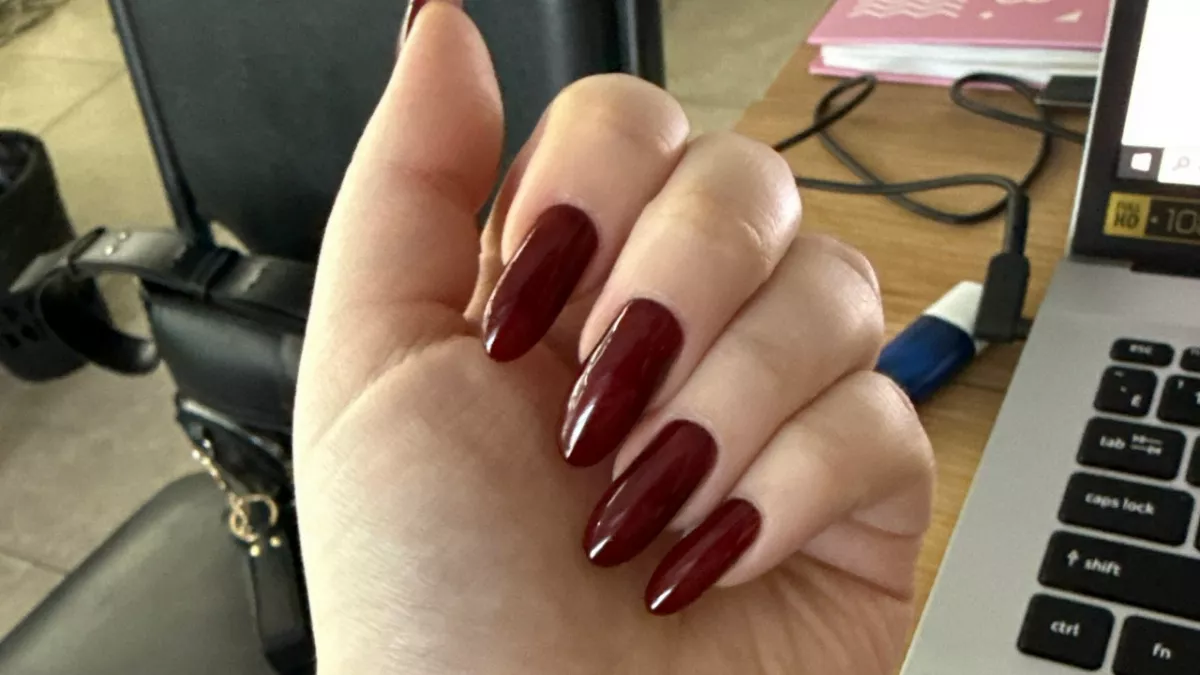 Неделю, три, пять? Сколько на самом деле можно носить гель-лак