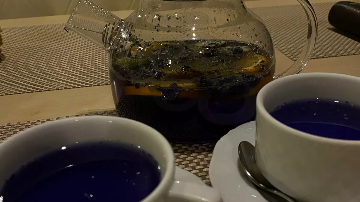 Травяные сборы для беременных: почему полезные чаи могут стать опасными