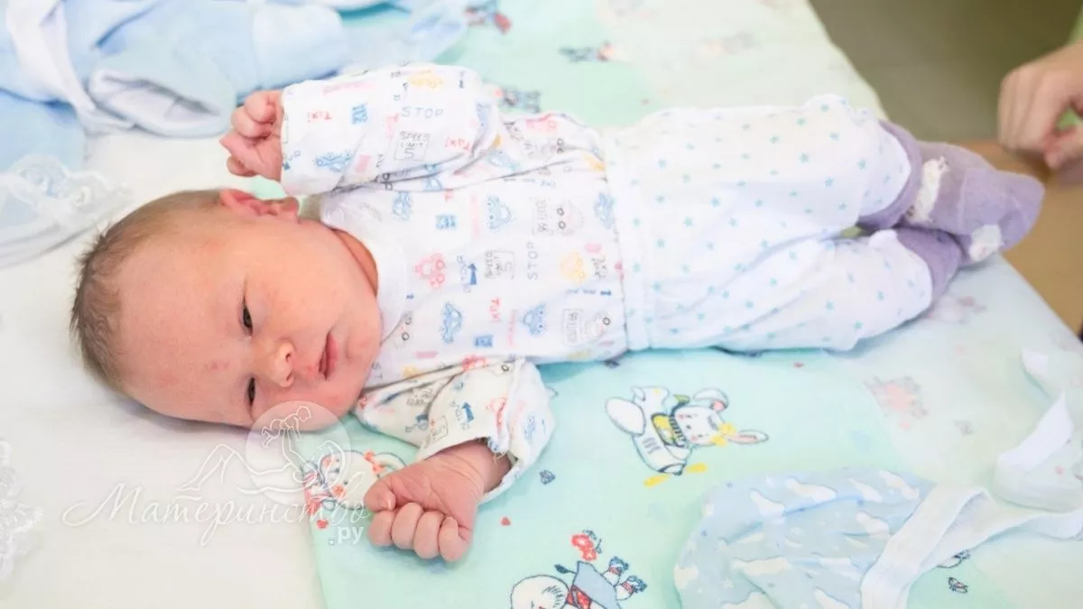 Многодетной матери из Мурино после скандала вернут новорожденного сына