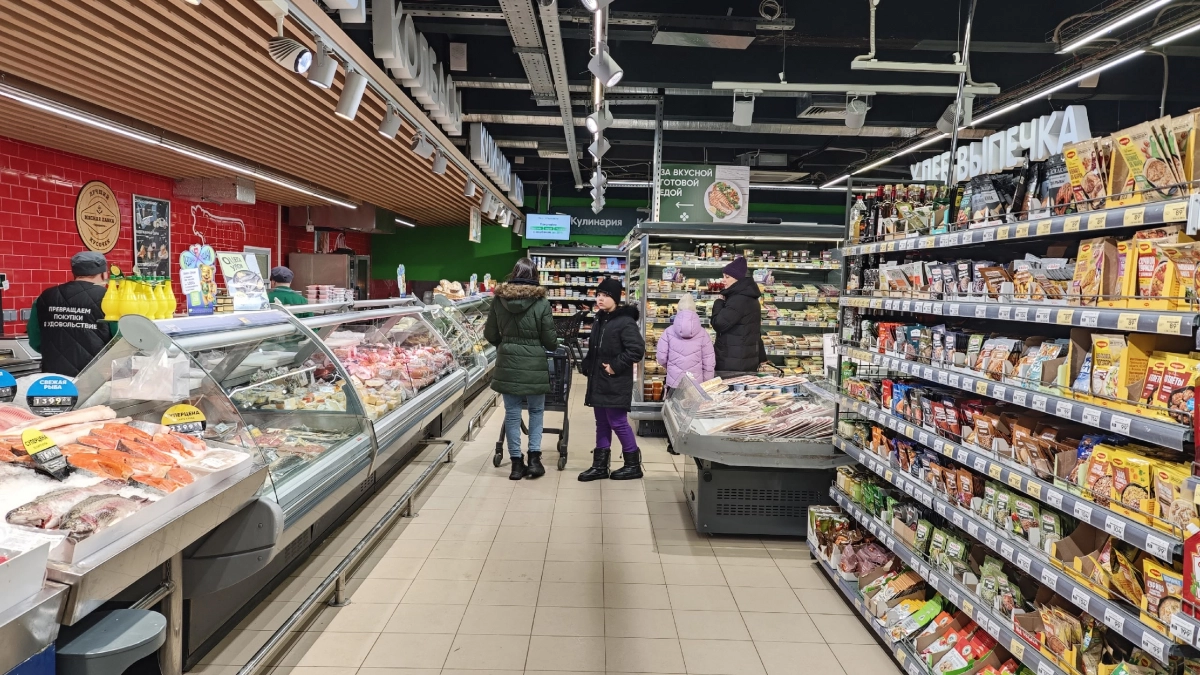 Зашла в супермаркет в Венгрии и сравнила цены с российскими: сколько стоят мясо, молочка и овощи