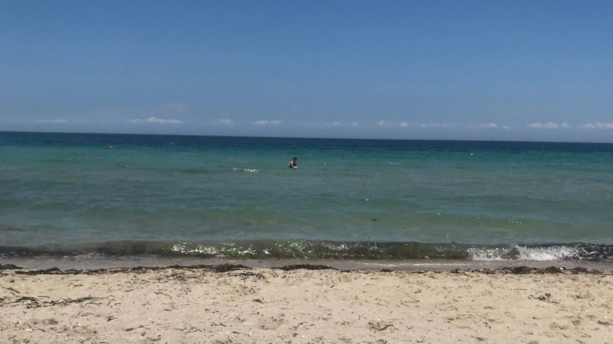 7 мест, где бюджетно отдохнуть на море летом-2026. Подходят для детей - есть и аттракционы, и экскурсии