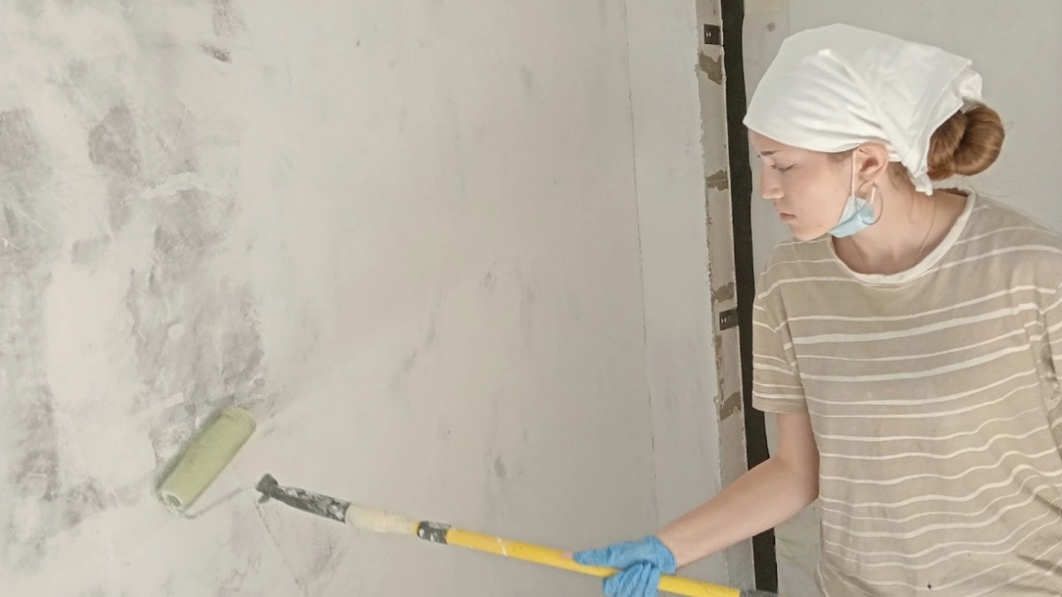 Обои с рисунком больше не в почете: дизайнеры назвали лучшие альтернативы в 2026 году - настоящий тренд