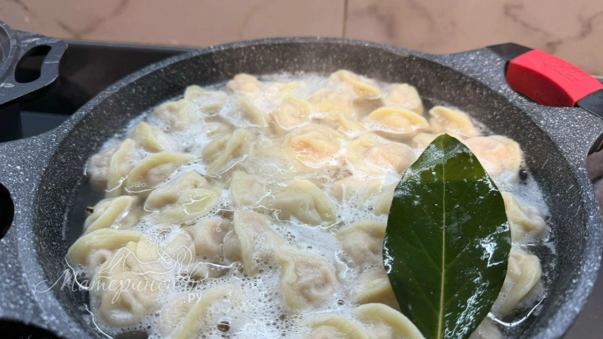 Гастроэнтеролог назвал тех, кому категорически нельзя пельмени