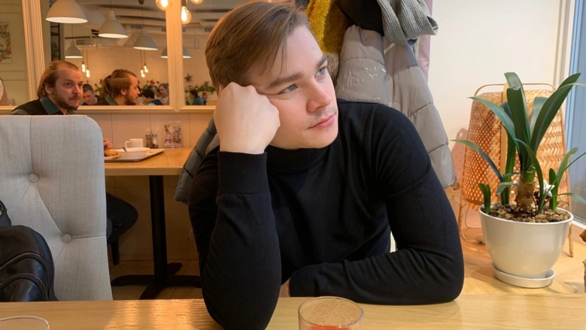 Эта привычка за столом выдает низкий интеллект человека - проверьте себя и знакомых