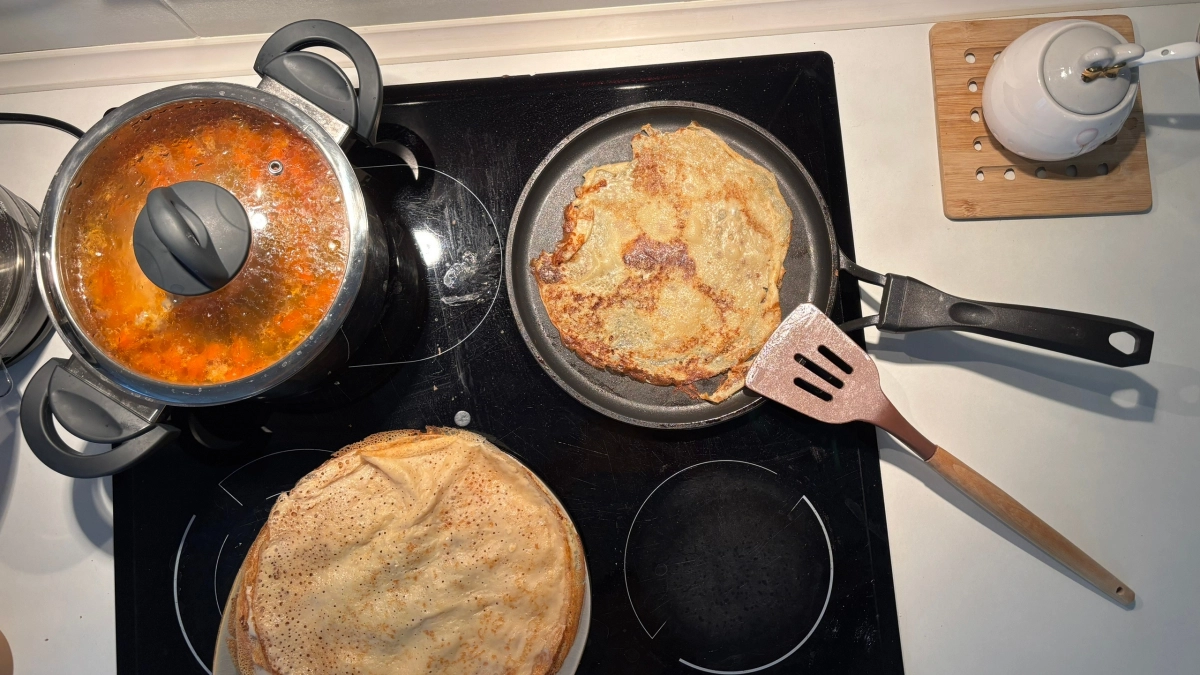 Громоздкие плиты больше не в почете: умные хозяйки давно перешли на варочные панели - 10 лучших электрических моделей