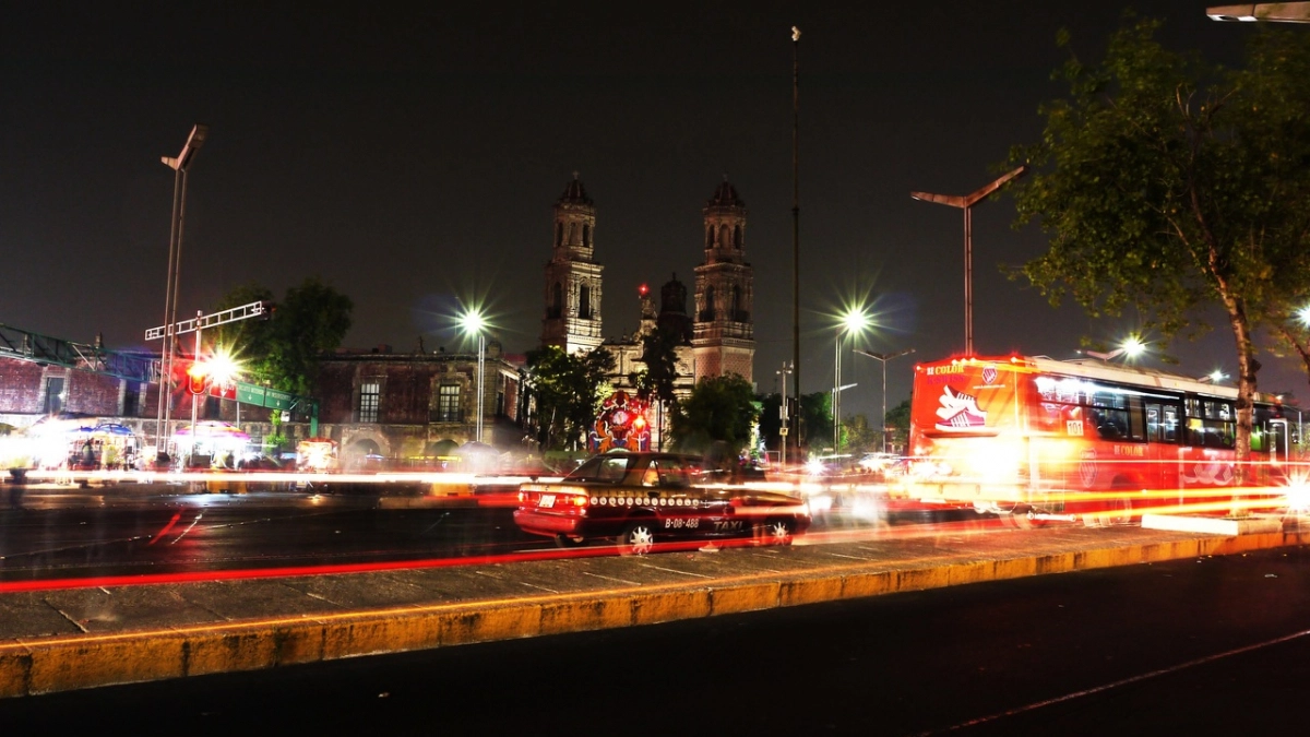 Российский турист посмотрел на ночную жизнь Мексики и назвал главную опасность