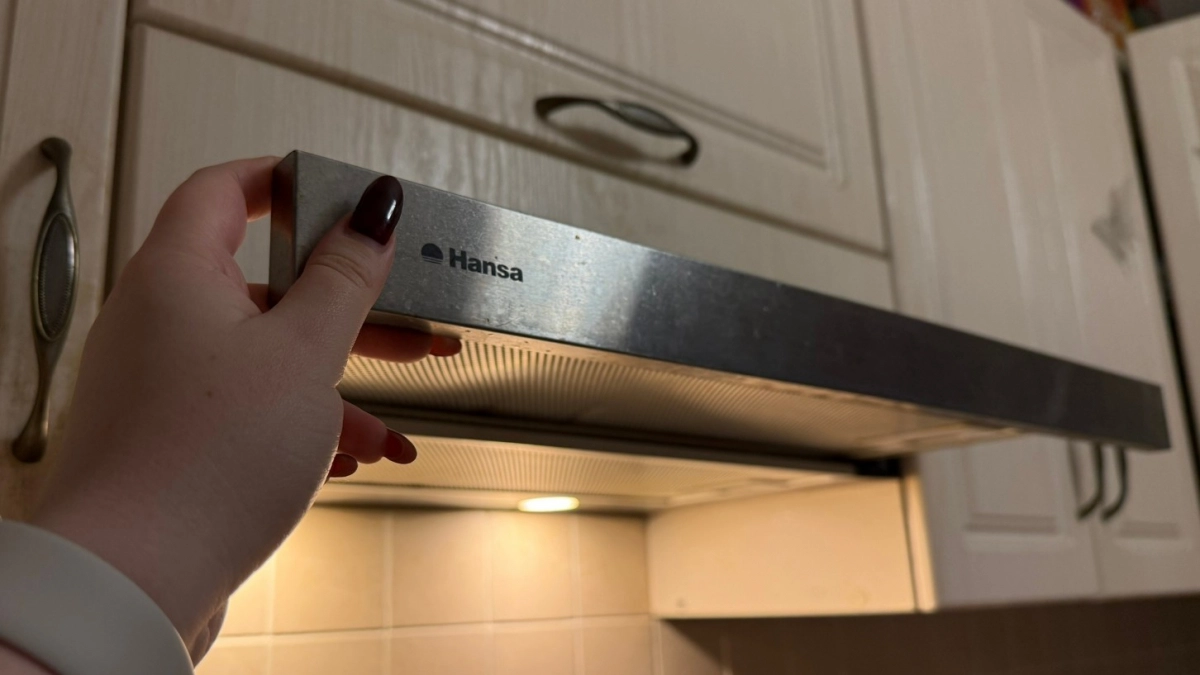 Если вытяжка тонет в жире: 3 способа отмыть ее до блеска без дорогой химии - отвалится даже вековая грязь