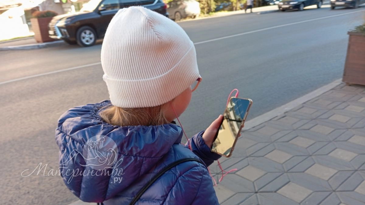 Мошенники запугивают детей в Майнкрафт и заставляют воровать деньги у родителей