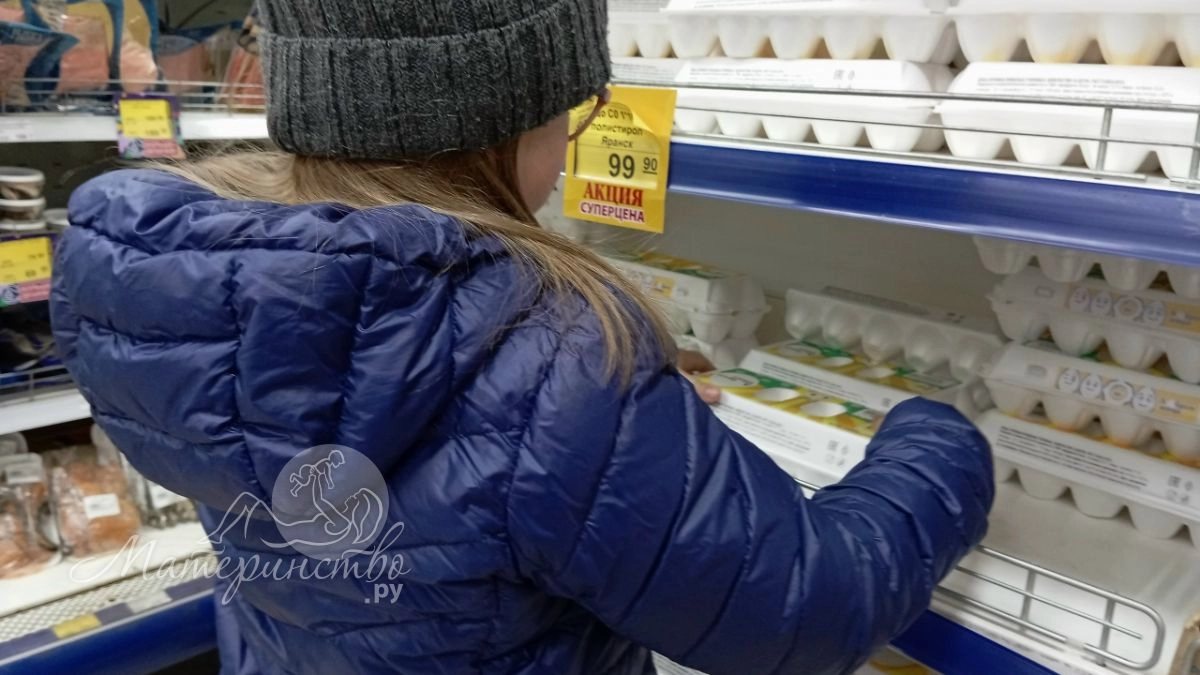 Россиян предупредили об опасности немытых яиц