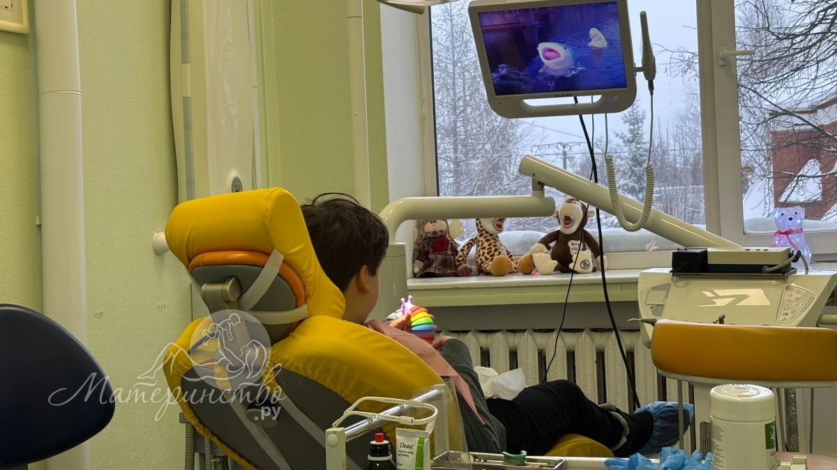 Ребёнок боится врачей и уколов: как подготовить без крика и слёз