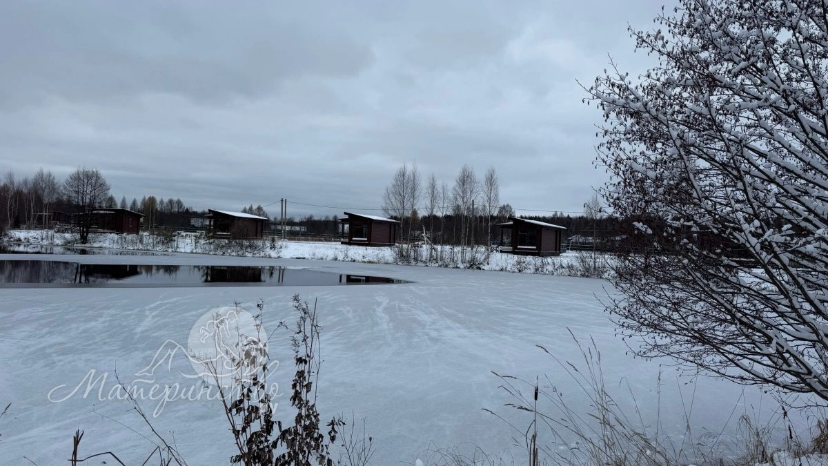 Школьник из Ленинградской области на первой рыбалке зацепил крючком родную мать