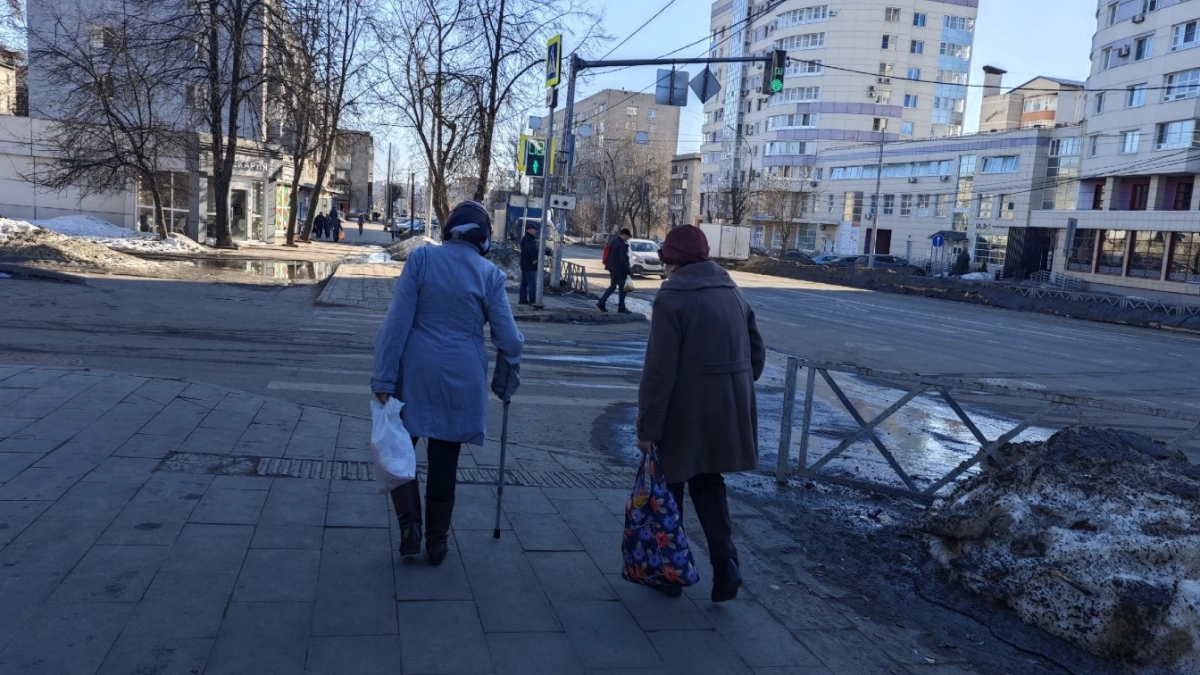 4 вещи, которые нельзя отдавать взрослым детям - даже из большой любви: иначе ждите беды