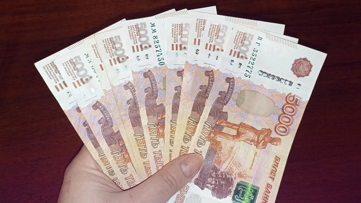 С 1 июня семьям начнут возвращать часть НДФЛ: Соцфонд раскрыл, кто получит новую выплату