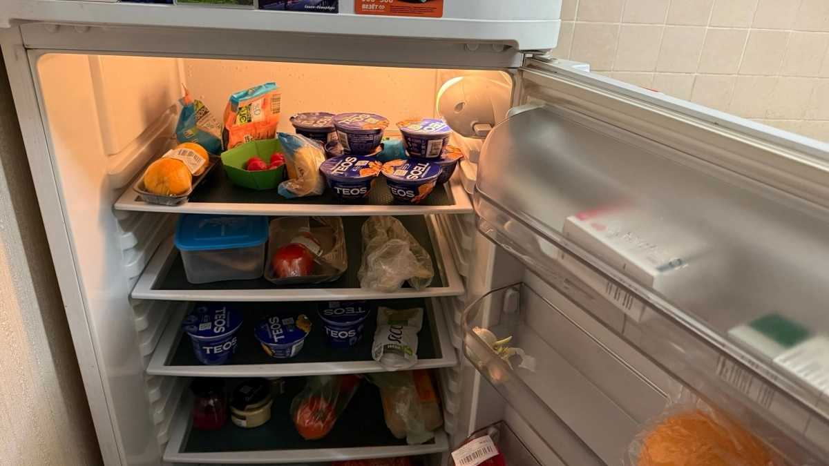 Вот почему нельзя вешать магниты на холодильник - запомните раз и навсегда