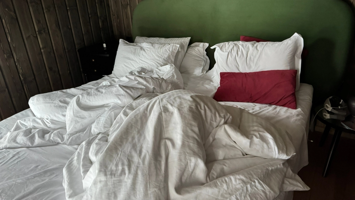 Не спешите выбрасывать старые и дырявые простыни: 5 способов превратить их в полезные вещи для дома