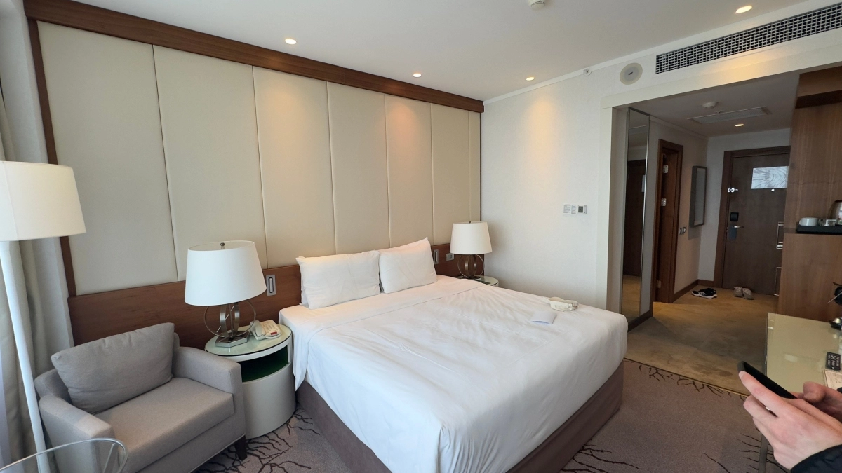 Потратила минуту времени — и кровать больше не скрипит: вот как избавиться от раздражающего звука