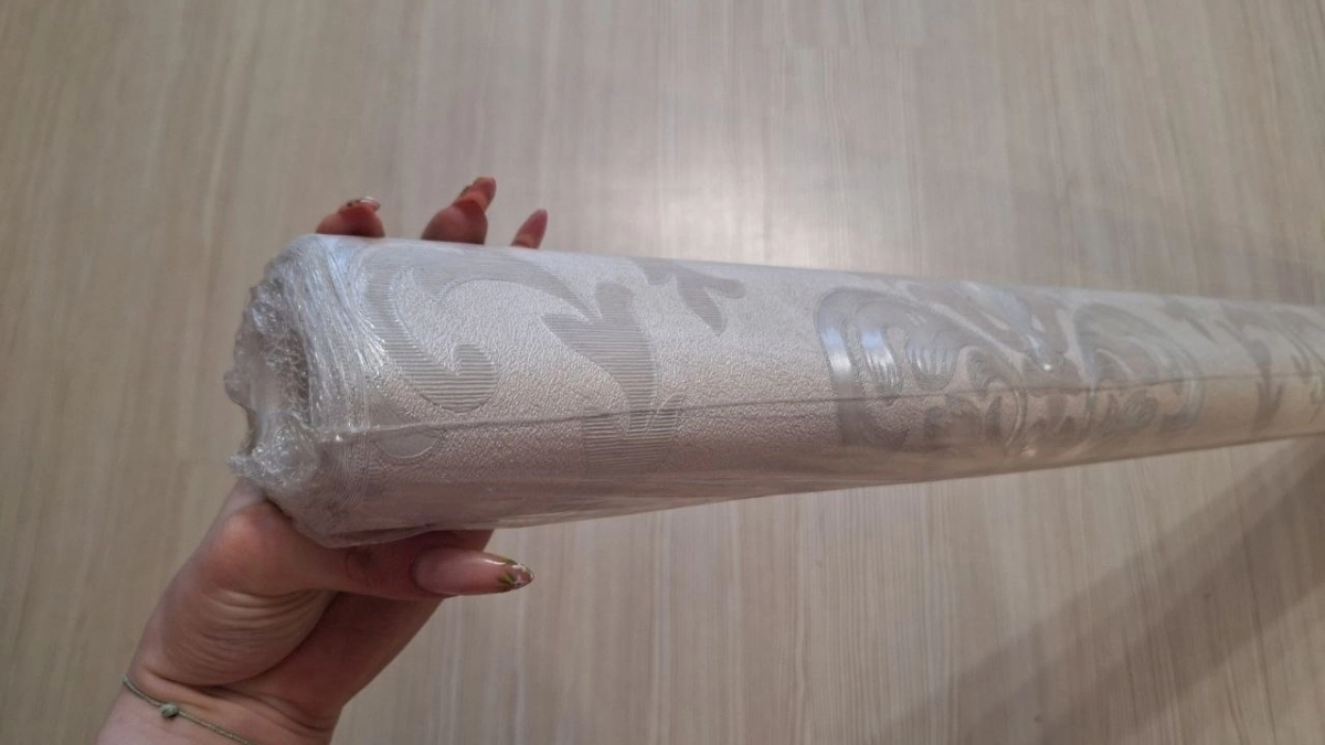 Обои в цветочек давно не в моде: вот какие узоры рекомендуют дизайнеры в 2026 году 