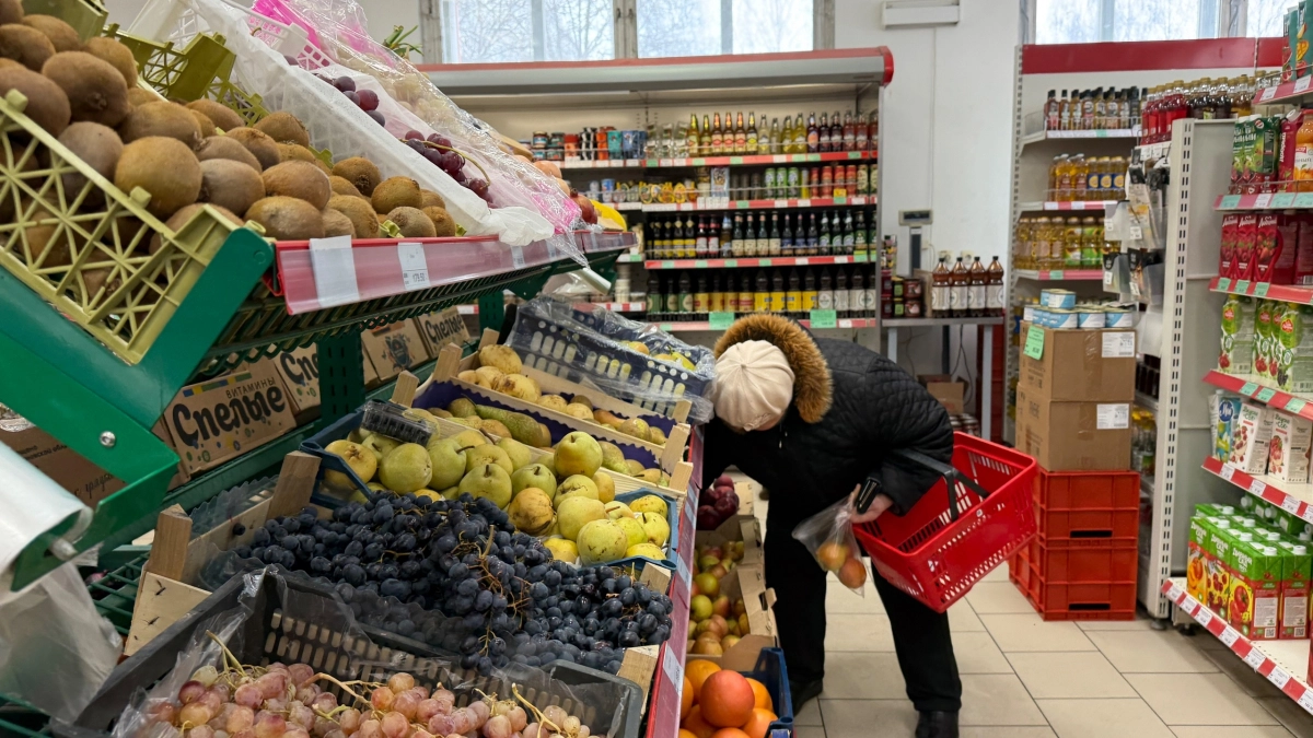 Мягкие сетки из-под фруктов в магазине забираю домой: здорово выручают в хозяйстве – вот 5 применений