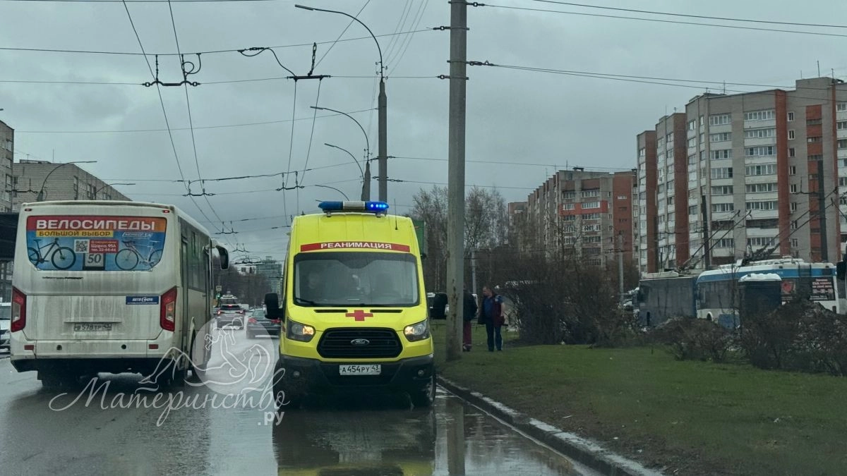 На Кузбассе у бизнеса отсудили 100 тысяч за падение мальчика в канализацию