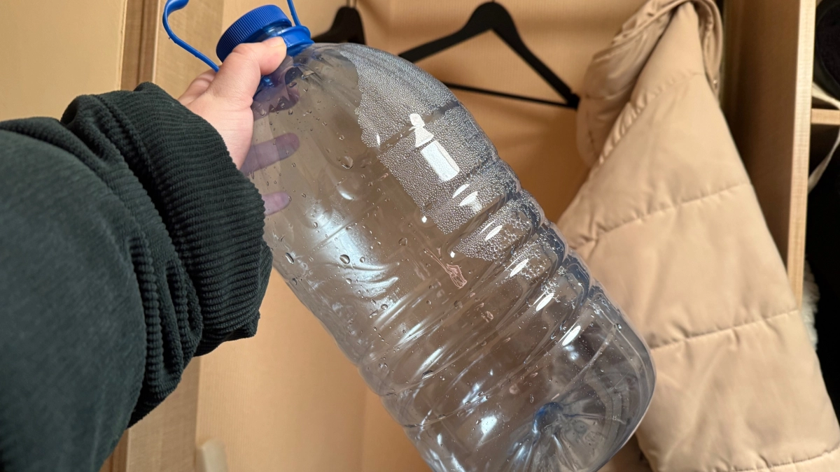 Бутылки пластиковые по 5 литров берегу как зеницу ока: вот зачем они мне на даче и дома — 5 идей использования