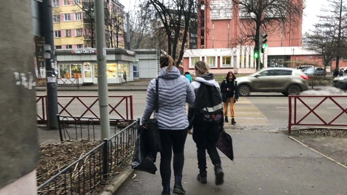 Половина родителей устают с детьми на майских сильнее, чем на работе