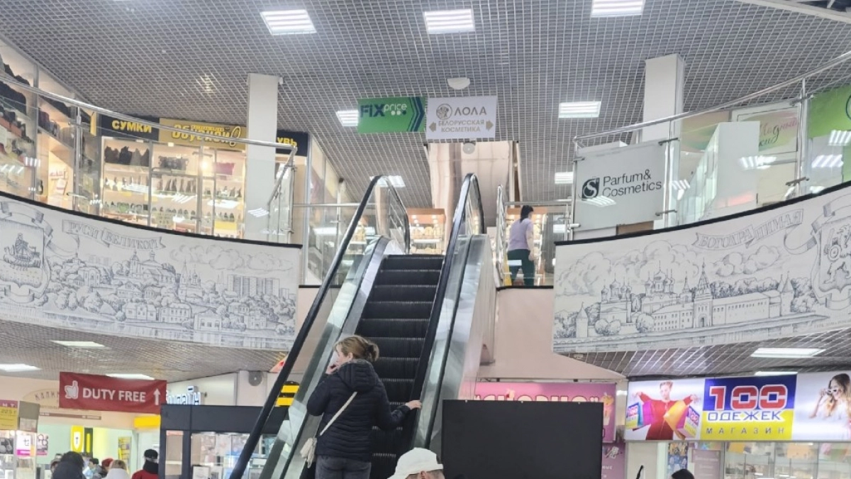 В России массово закрываются магазины: что происходит, почему и как это отразится на покупателях 