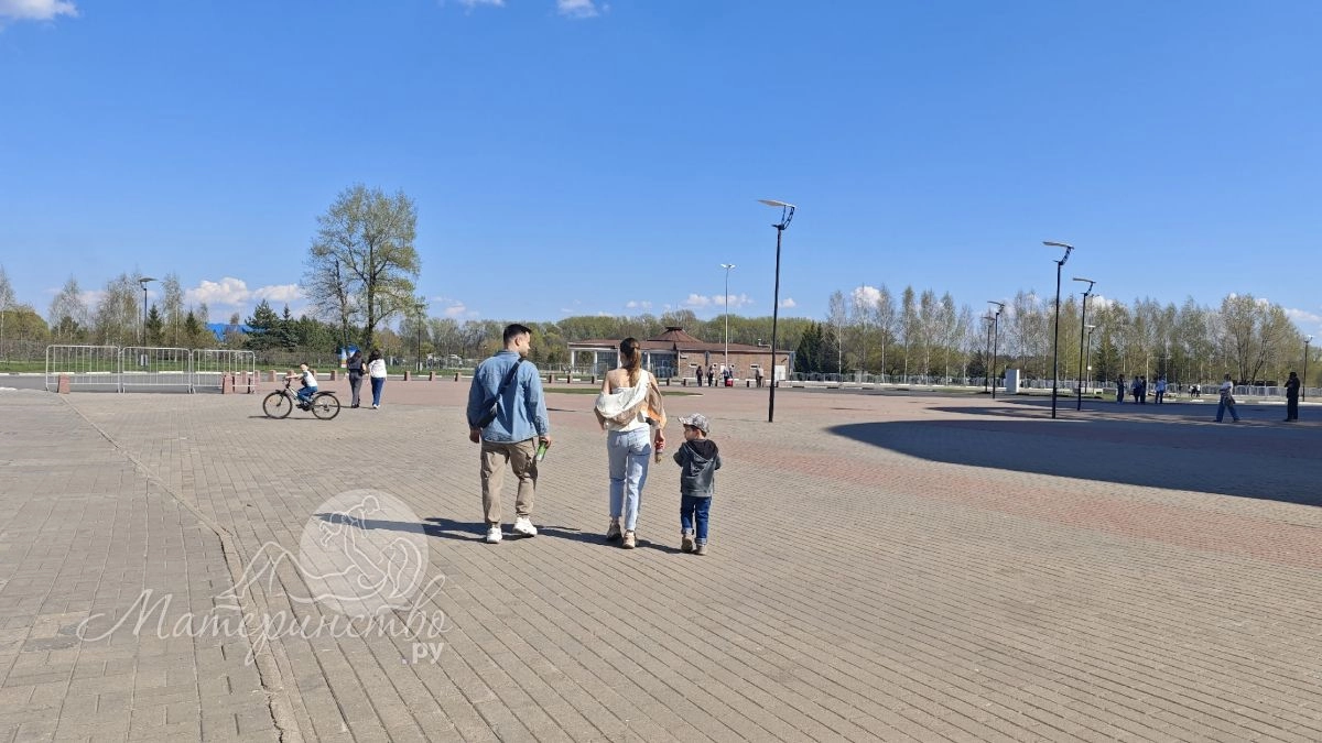 Пособие на детей до полутора лет хотят поднять до регионального минимума