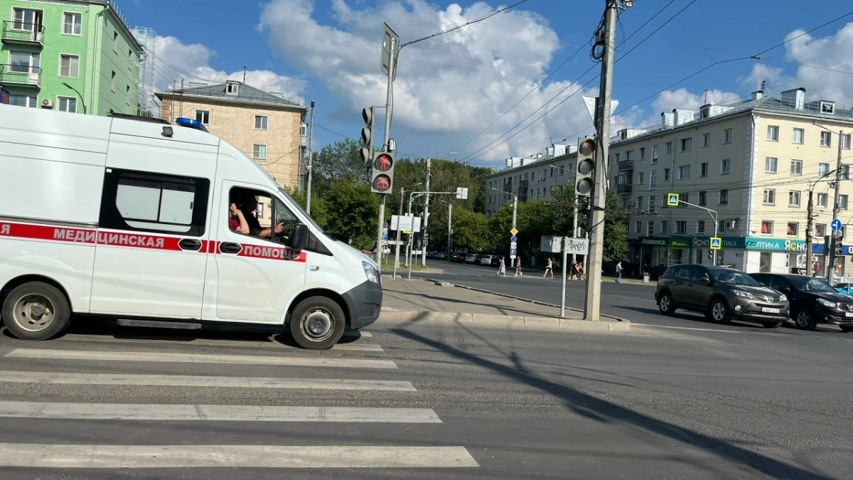 Обрушение балкона в школе Севастополя: одного из пострадавших везут в Москву