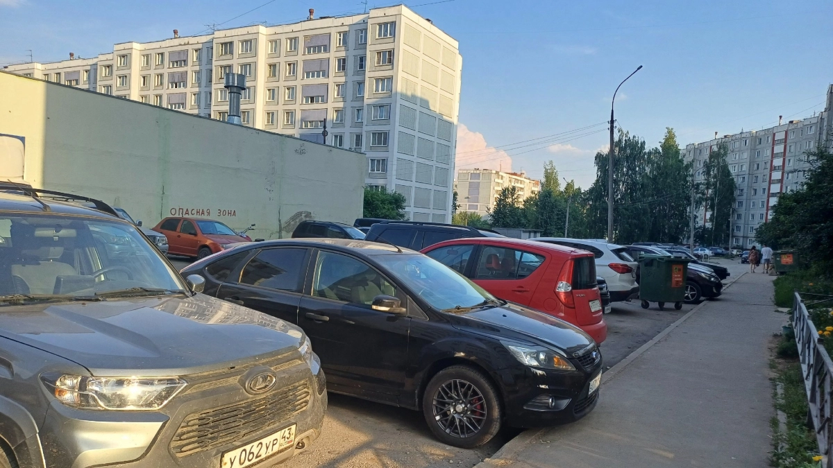Не вздумайте оставлять свой номер телефона под лобовым стеклом автомобиля: вот в чём опасность