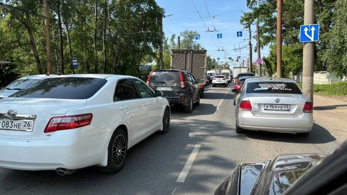 Что нужно обязательно возить в автомобиле в 2026 году и какой штраф за отсутствие: совет автоэксперта