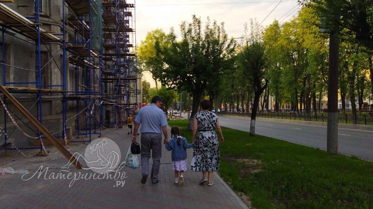 Новое нотариальное правило спасает детей от родительских скандалов — миллионы уже оценили