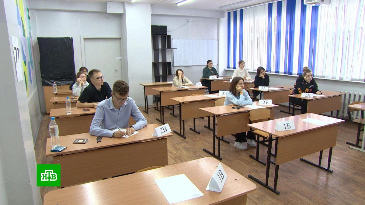 Лишние буквы и пропавший Кирсанов: почему выпускники назвали ЕГЭ-2026 самым провальным