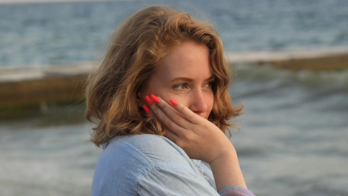 6 лучших цветов маникюра для отпуска: подчеркнут загар и продлят ощущение лета