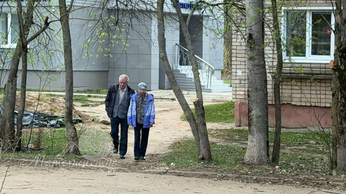 30 тысяч за любовь: почему федеральных выплат за долгий брак в России пока не будет