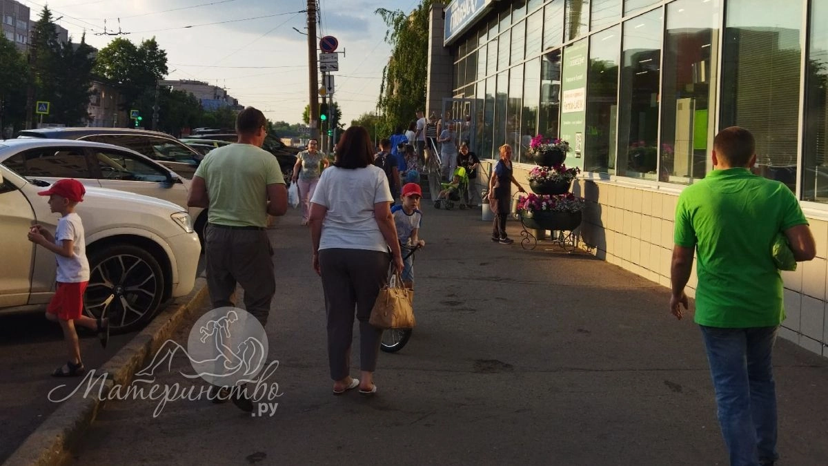 Секреты воспитания вежливого ребенка: от подражания к привычке