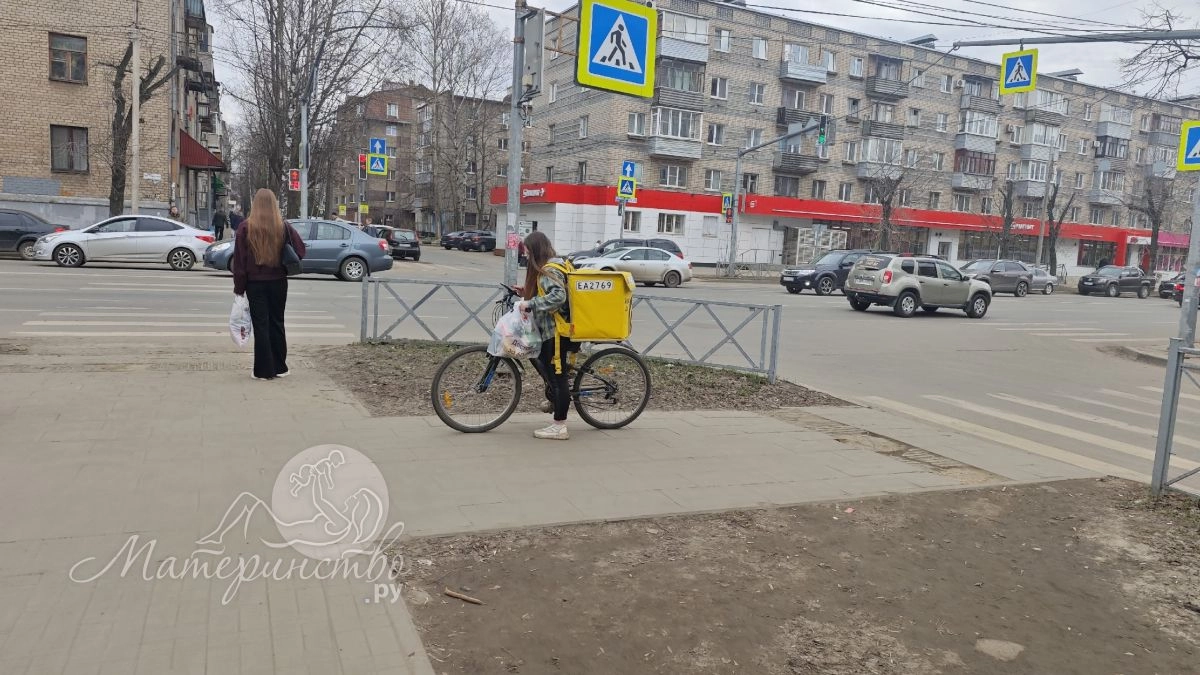 Ребенок хочет открыть свое дело: с чего начать, что можно по закону