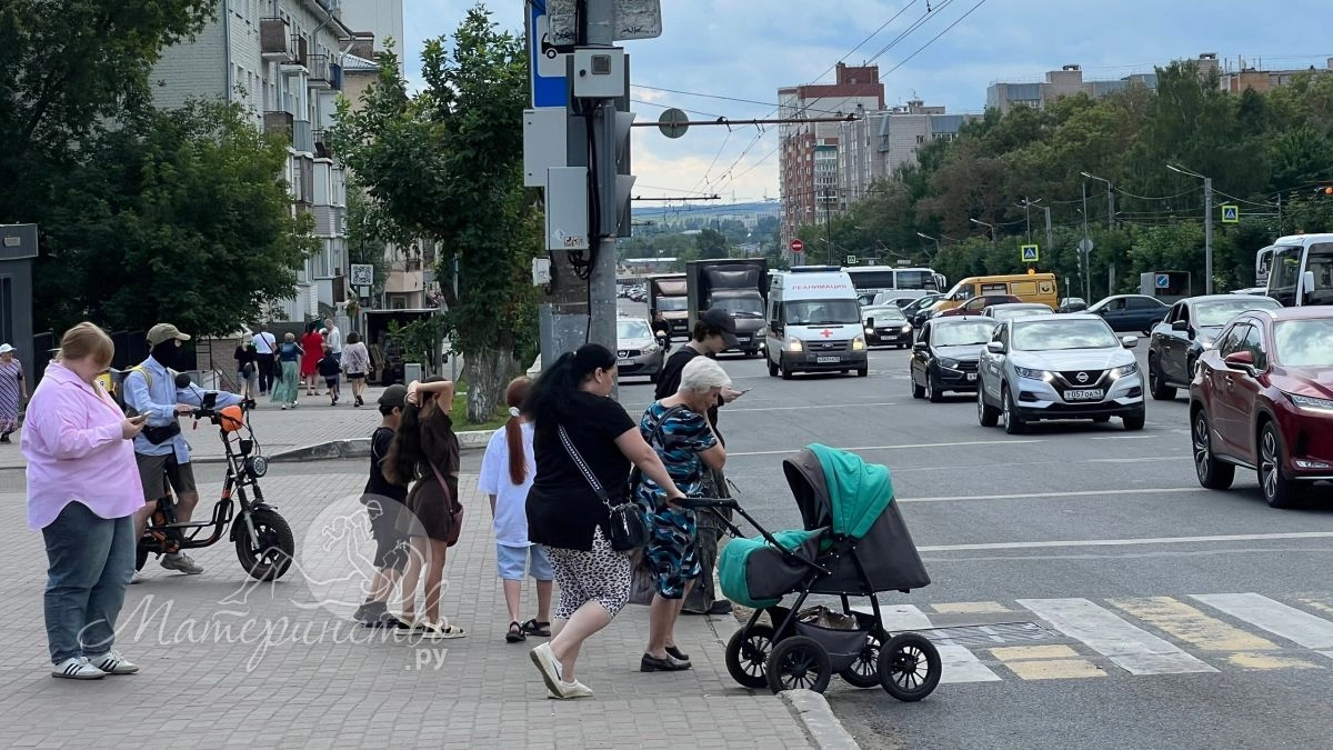 Что подарить молодым родителям на рождение ребенка: идеи, которые действительно нужны
