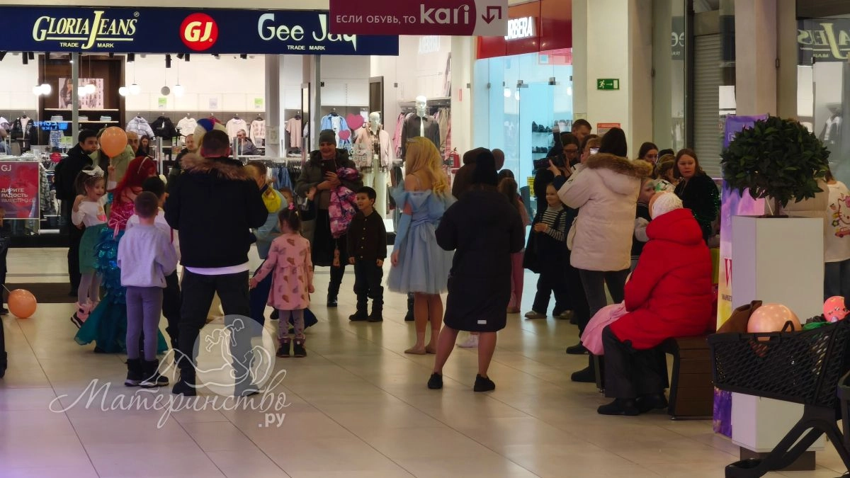 Няни стали зарабатывать больше программистов: как выбрать идеальную няню и сколько стоят услуги