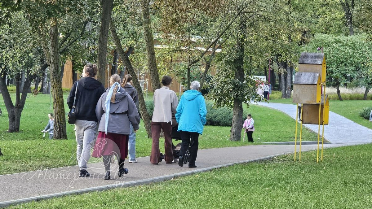 Какие летние вещи можно носить осенью, чтобы не обновлять гардероб полностью