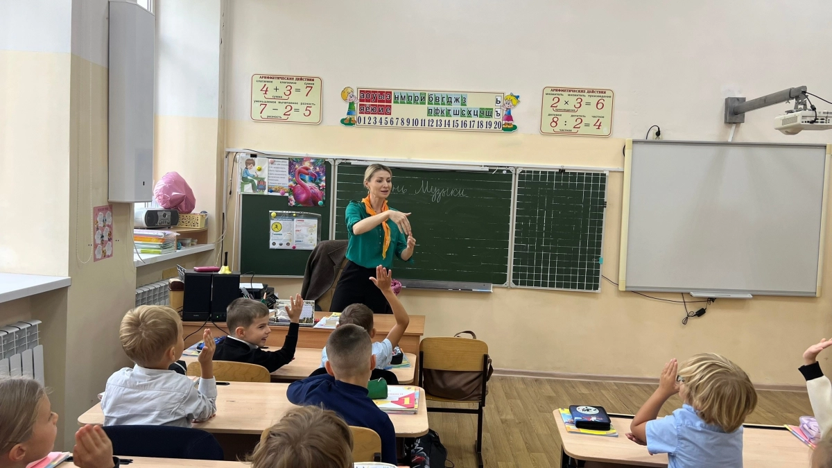«Танцы с бубном каждый вечер» — мама пятиклассника о том, почему новые учебники невозможно читать