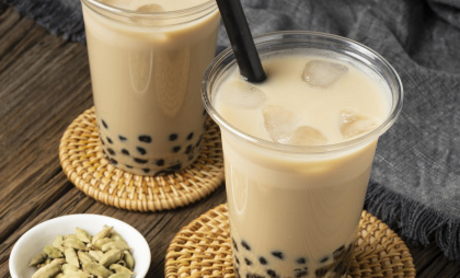 Популярный среди подростков напиток оказался опасным: что говорят врачи о бабл-ти