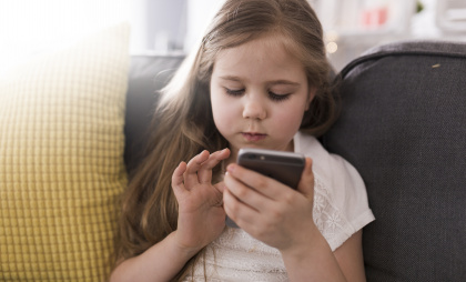 Никаких соцсетей до 14 лет: в России готовят жесткую инициативу для детей