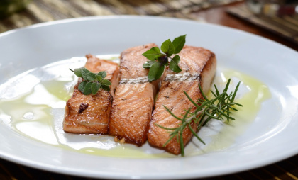 Для детей особенно полезен: этот рыбный продукт не зря считается суперфудом