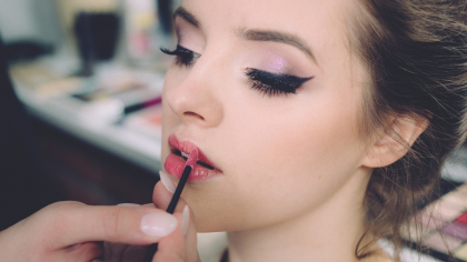 Даже фотошоп не поможет: 7 ошибок свадебного макияжа, которые испортят весь образ