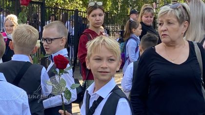 Детей в России начали записывать в 1 класс : инструкция по зачислению 