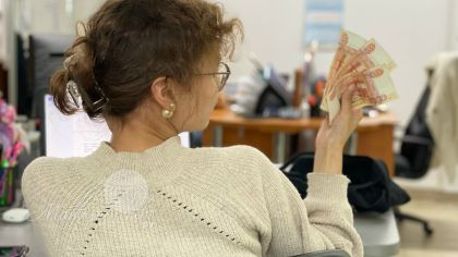 Если мама самозанятая: как докупить баллы к будущей пенсии