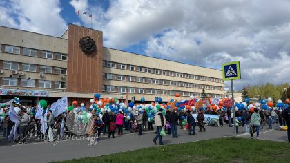 Ребёнок называет себя космическим ниндзя: когда начинать говорить о профессии и как не навредить