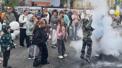 Два языка, одна семья: как говорить с ребёнком на родном, не забывая о русском